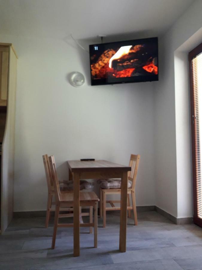 Simnovi Apartmaji - Surrounded By Nature *