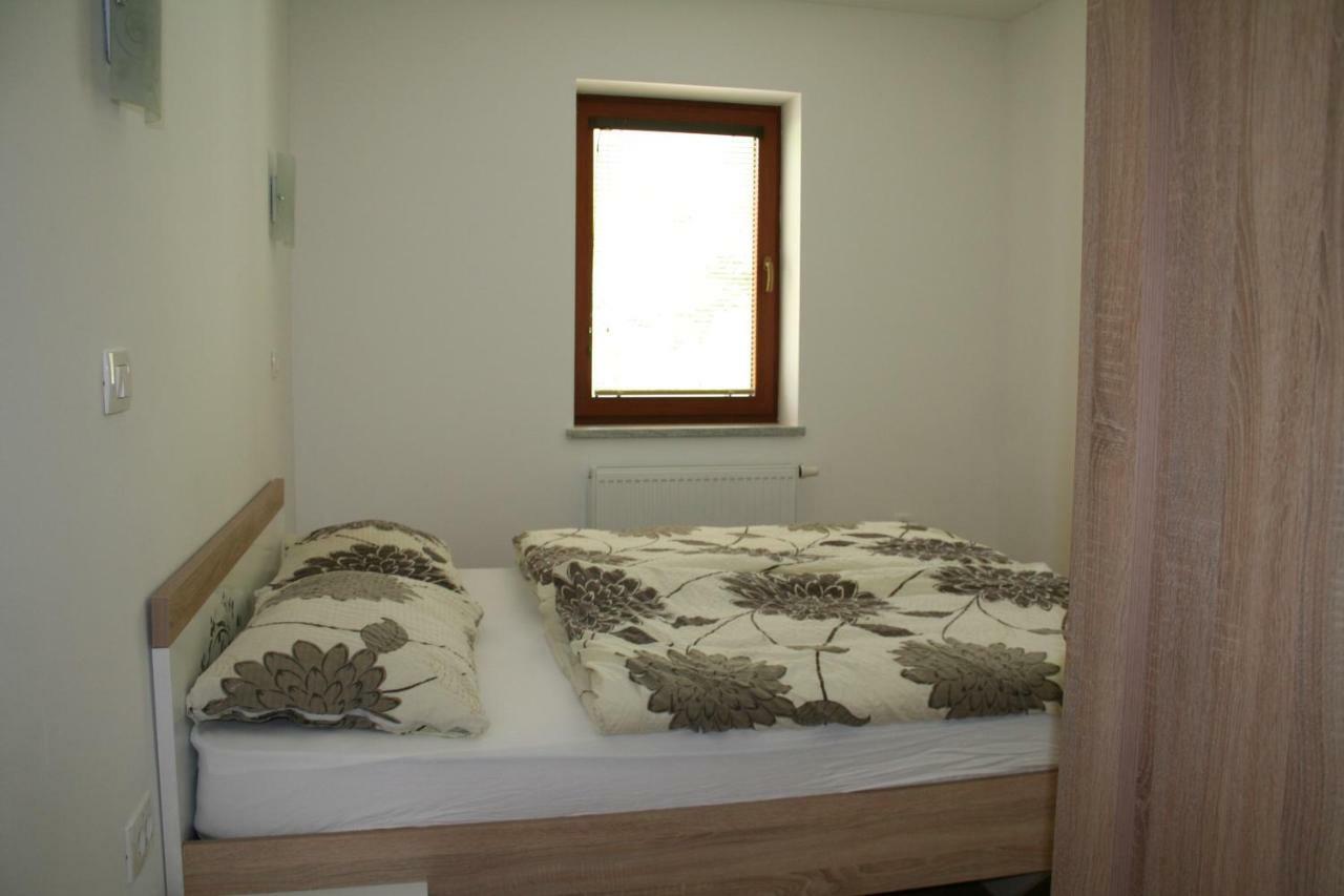 Apartment Simnovi Apartmaji - Surrounded By Nature