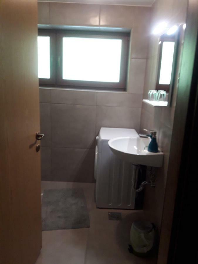 Simnovi Apartmaji - Surrounded By Nature *
