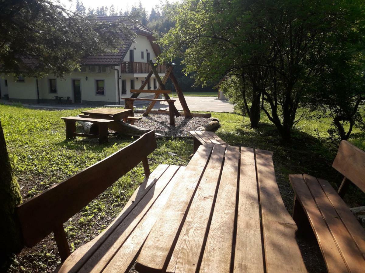 Apartman Simnovi Apartmaji - Surrounded By Nature